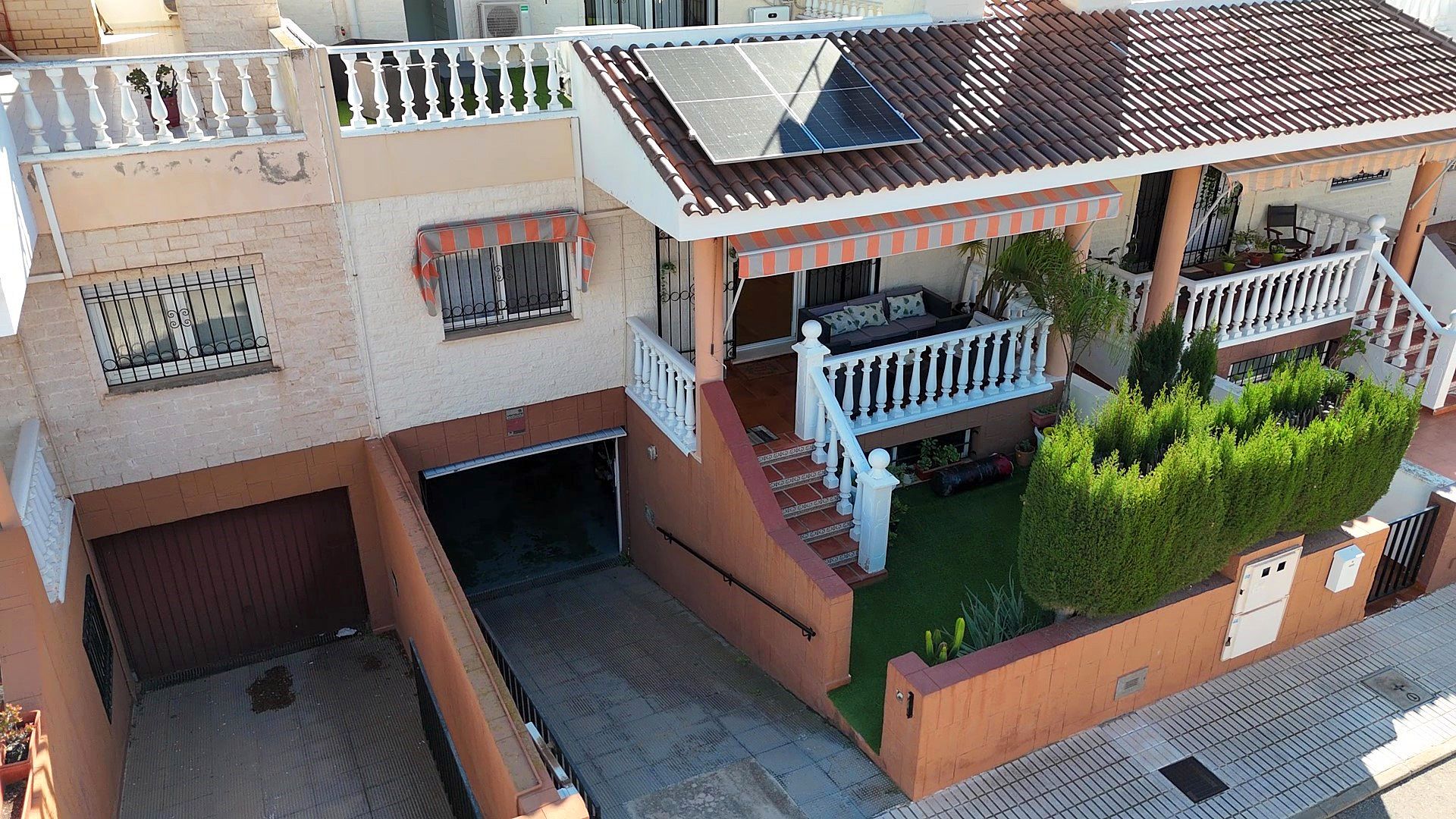 Jardí de Casa adosada en venda en Cartagena amb Aire condicionat, Calefacció i Jardí privat