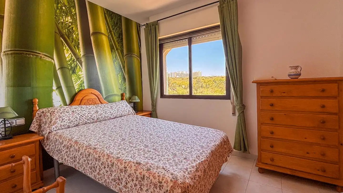 Dormitori de Casa adosada en venda en Santa Pola amb Aire condicionat, Jardí privat i Terrassa