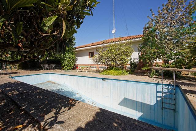 Casa-chalet en Venta en De Grècia en Can Parellada