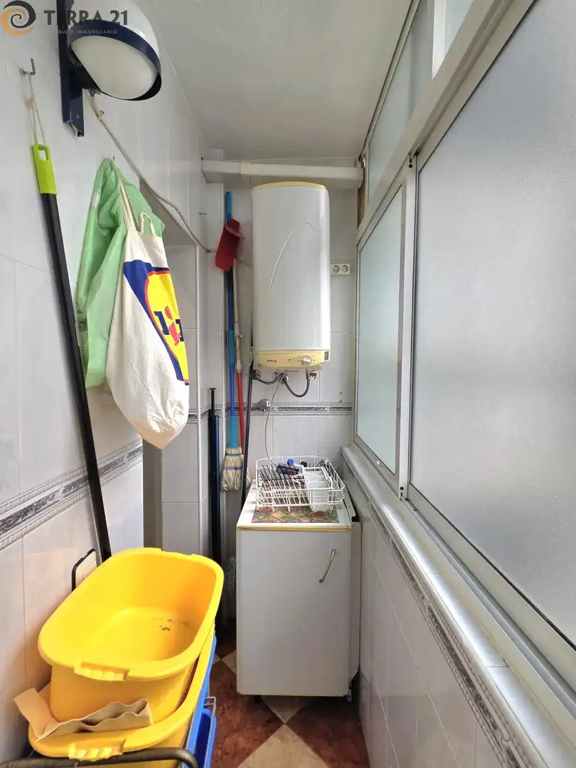 Küche von Wohnung zur untervermieten in Jaén mit Klimaanlage, Heizung und Terrasse