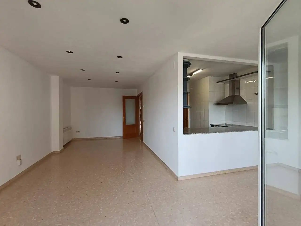 Cuina de Pis de lloguer en Manresa amb Calefacció i Balcó