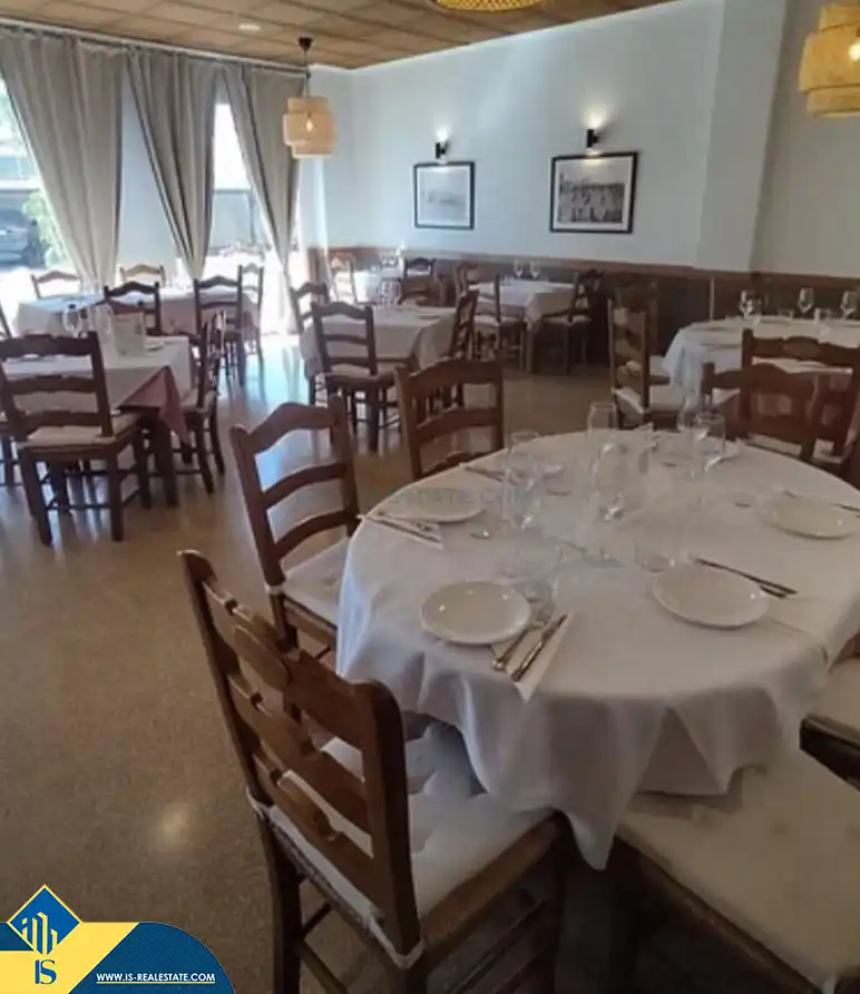 Local en venta en Torrevieja con Terraza y Amueblado