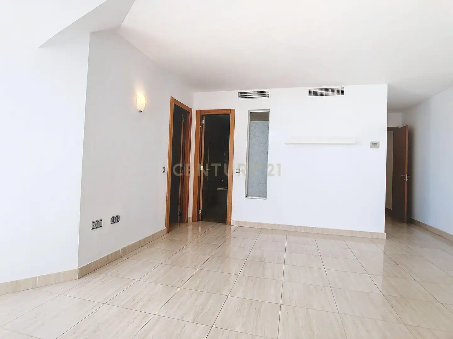 Apartments for sale in Benalmádena  with Air Conditioner, Private garden and Storage room
