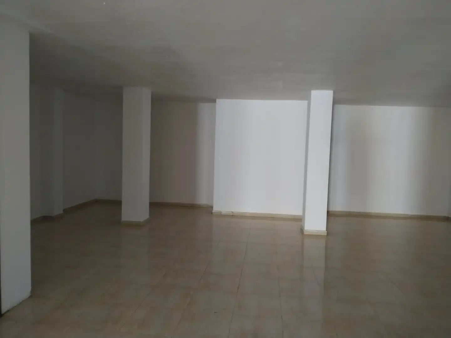 Local comercial en venda a C/ Andorra, imagen 14