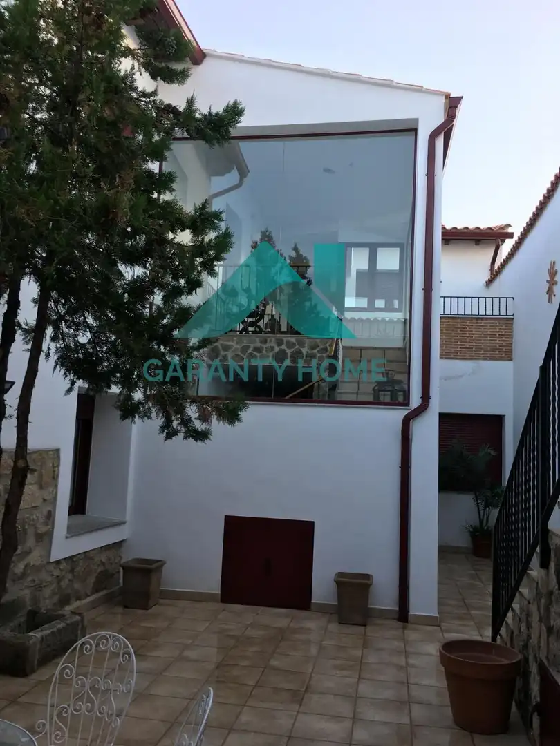 Haus zum Verkauf in Montánchez