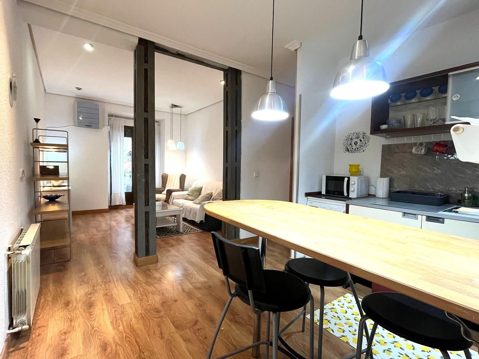 Dining room of Flat to rent in  Madrid Capital  with Air Conditioner, Heating and Balcony