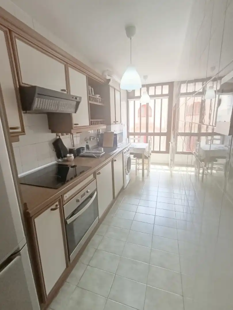 Apartments for rent in Calle Numa Guilhou, Barrio del Centro