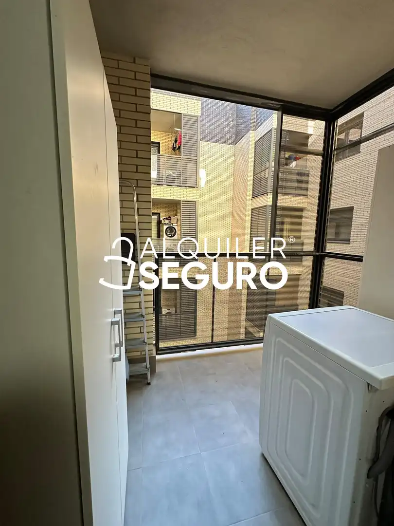Balcony of Flat for rent in Madrid  with Air Conditioner, Heating and Storage room