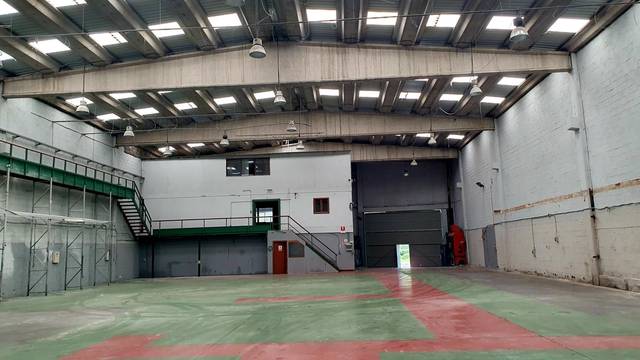Nave industrial en Alquiler en Bolueta