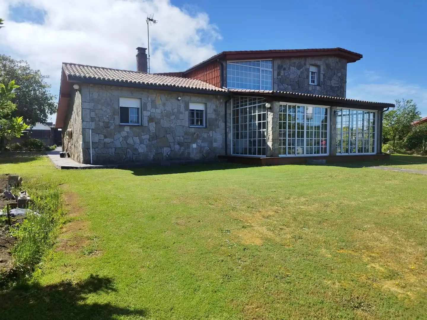 Vista exterior de Casa o chalet en venta en Cerceda con Calefacción, Terraza y Horno