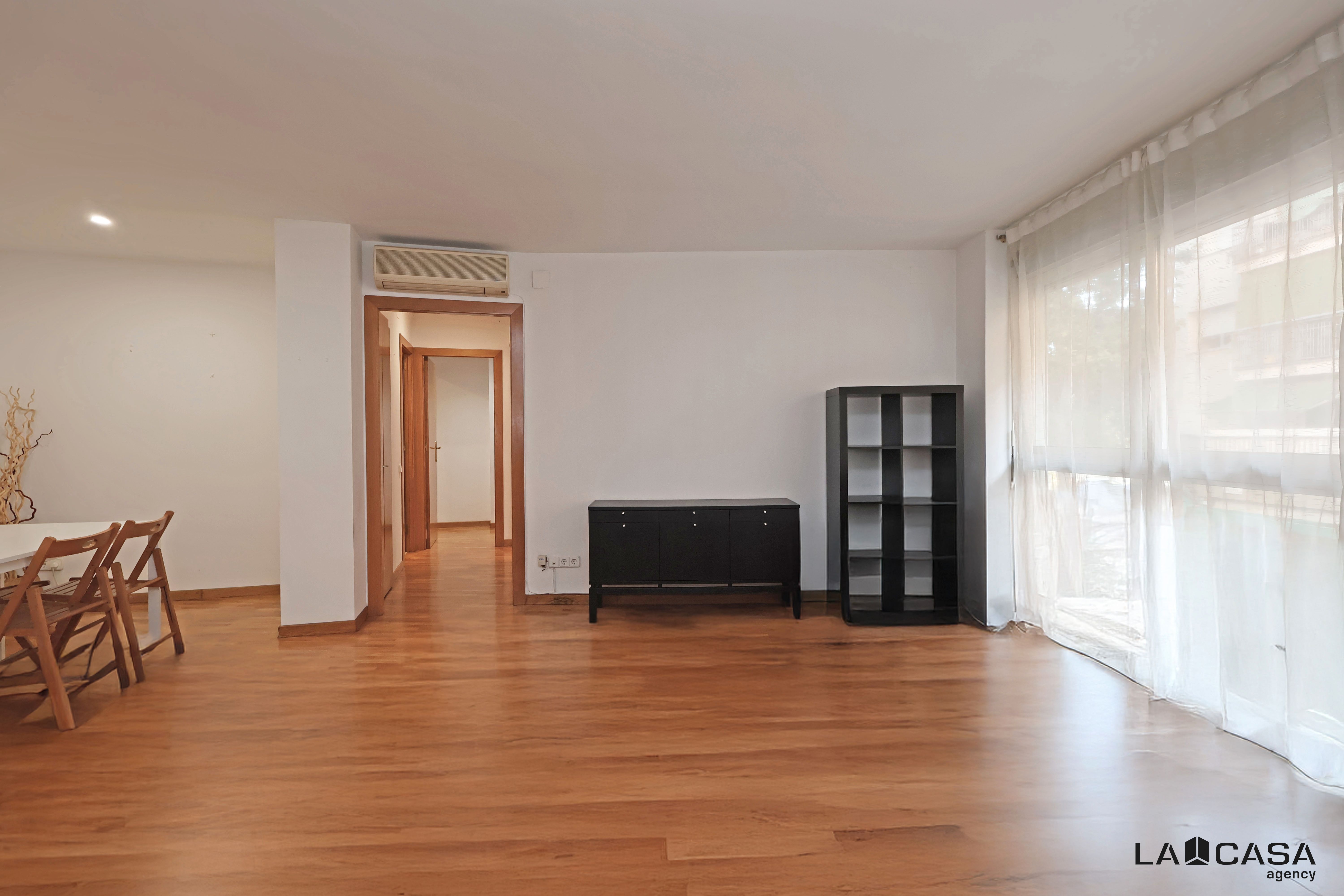 Sala d'estar de Pis en venda en L'Hospitalet de Llobregat
