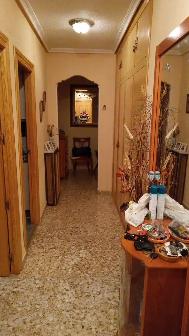 Wohnung zum Verkauf in Albacete mit Klimaanlage, Heizung und Terrasse