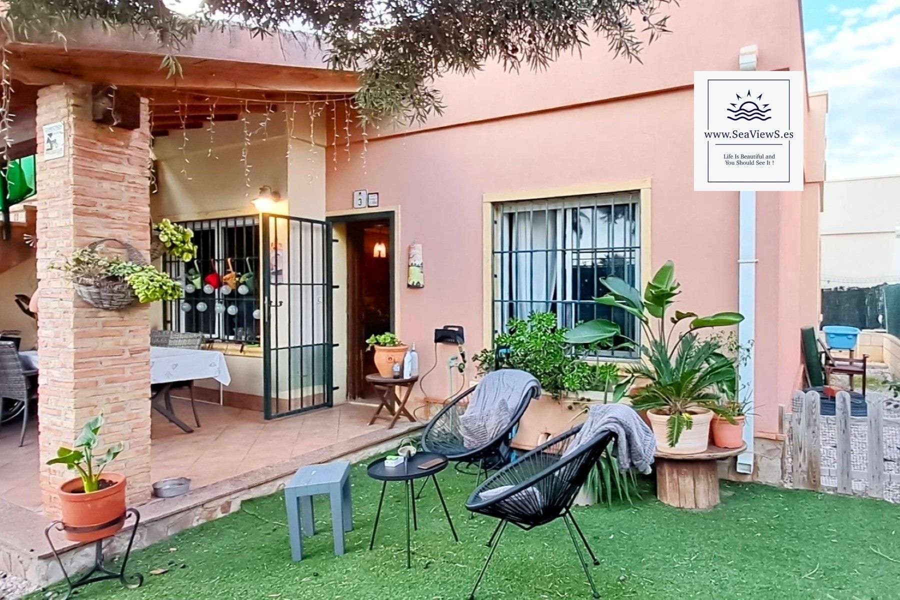 Terrassa de Casa adosada en venda en Torrevieja amb Aire condicionat, Jardí privat i Terrassa