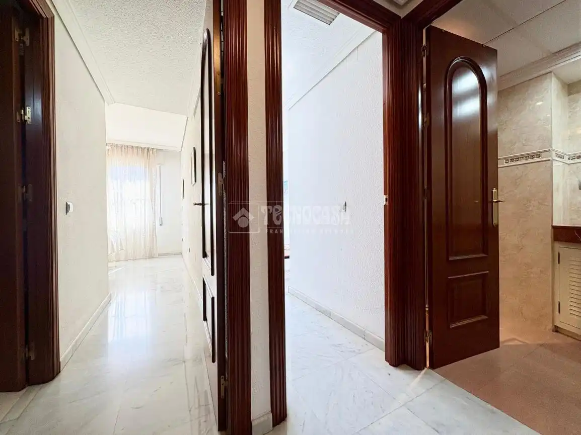 Piso en venta en Sevilla con Aire acondicionado, Calefacción y Terraza