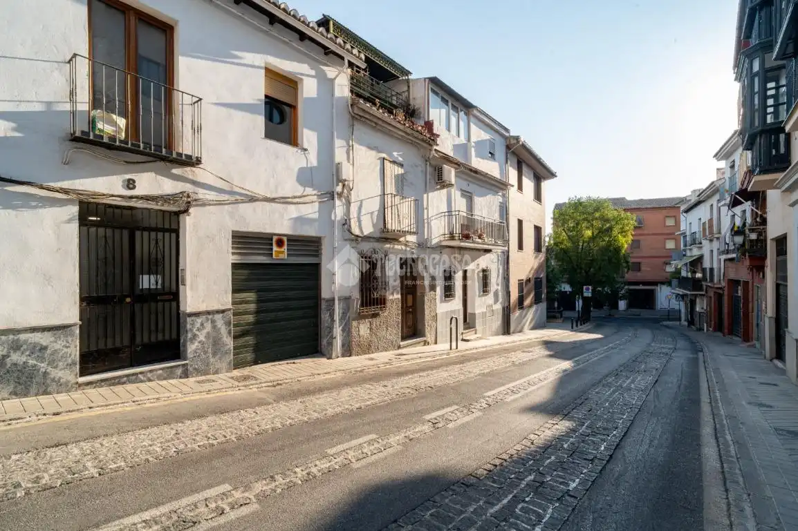 Vista exterior de Estudio en venta en Granada con Aire acondicionado