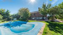 Garden of House or chalet for sale in Villa del Prado  with Air Conditioner, Heating and Private garden