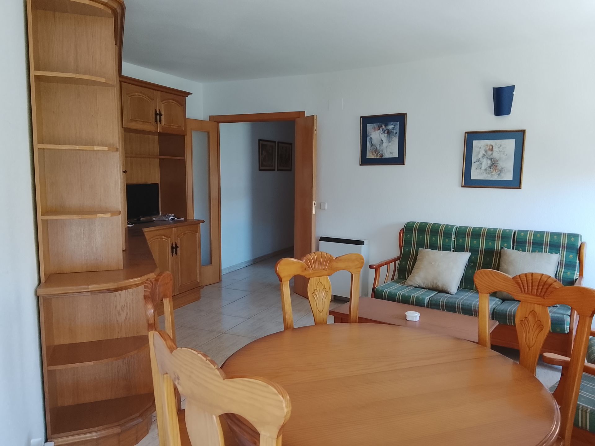Wohnzimmer von Wohnung zum verkauf in Madrigal de la Vera mit Klimaanlage, Heizung und Möbliert