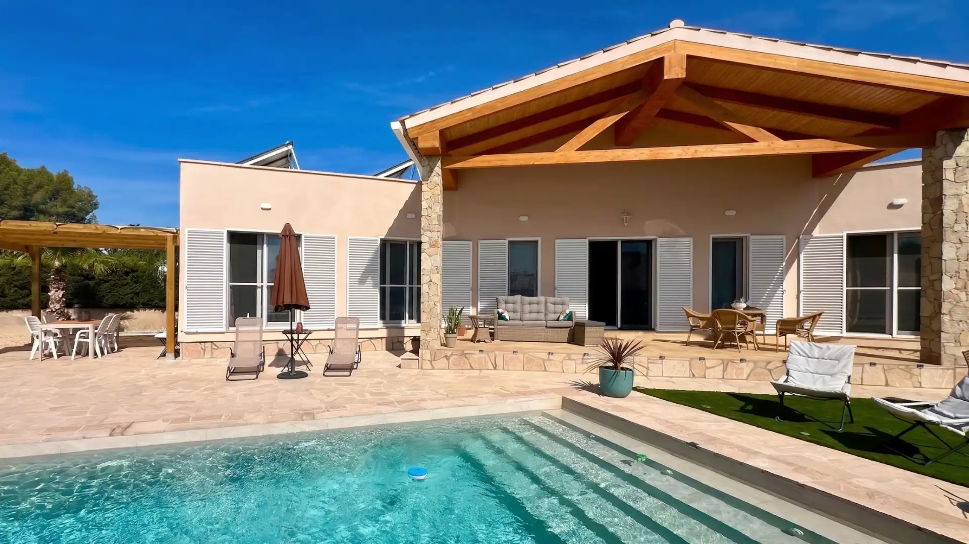 Maison avec piscine à vendre à Carrer Mistral 458