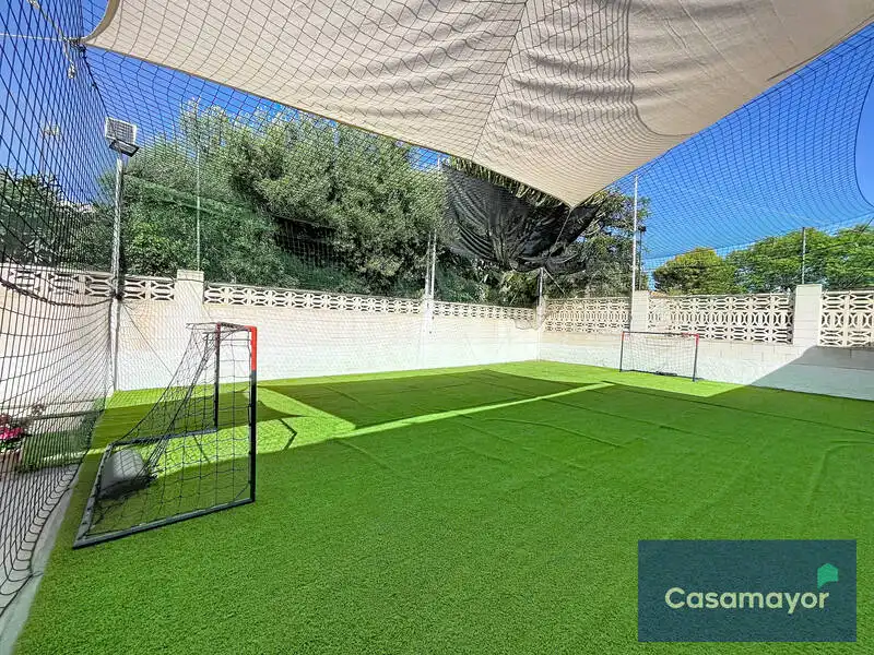 Jardí de Casa o xalet en venda en Sant Joan d'Alacant amb Aire condicionat, Jardí privat i Piscina