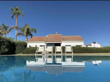 Villa avec piscine à vendre à Manilva Pueblo