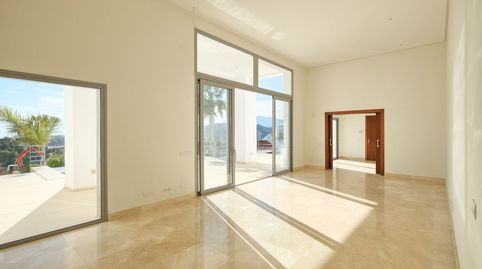 Foto 2 von Geschaftsraum zum Verkauf in Los Arqueros - Puerto del Almendro, Benahavís
