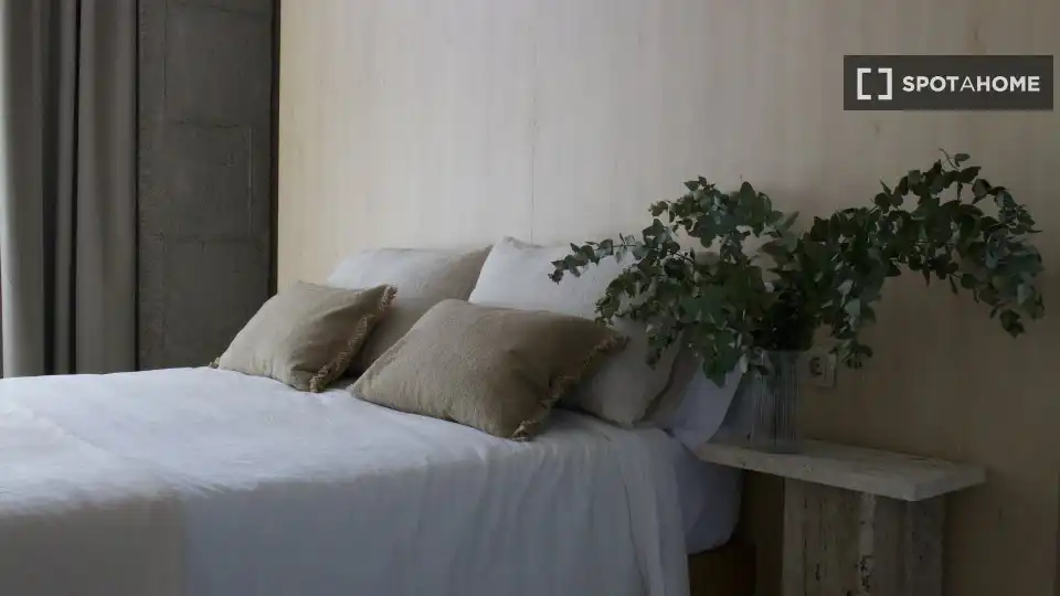 Bedroom of Flat for rent in Aldaia  with Air Conditioner, Heating and Furnished