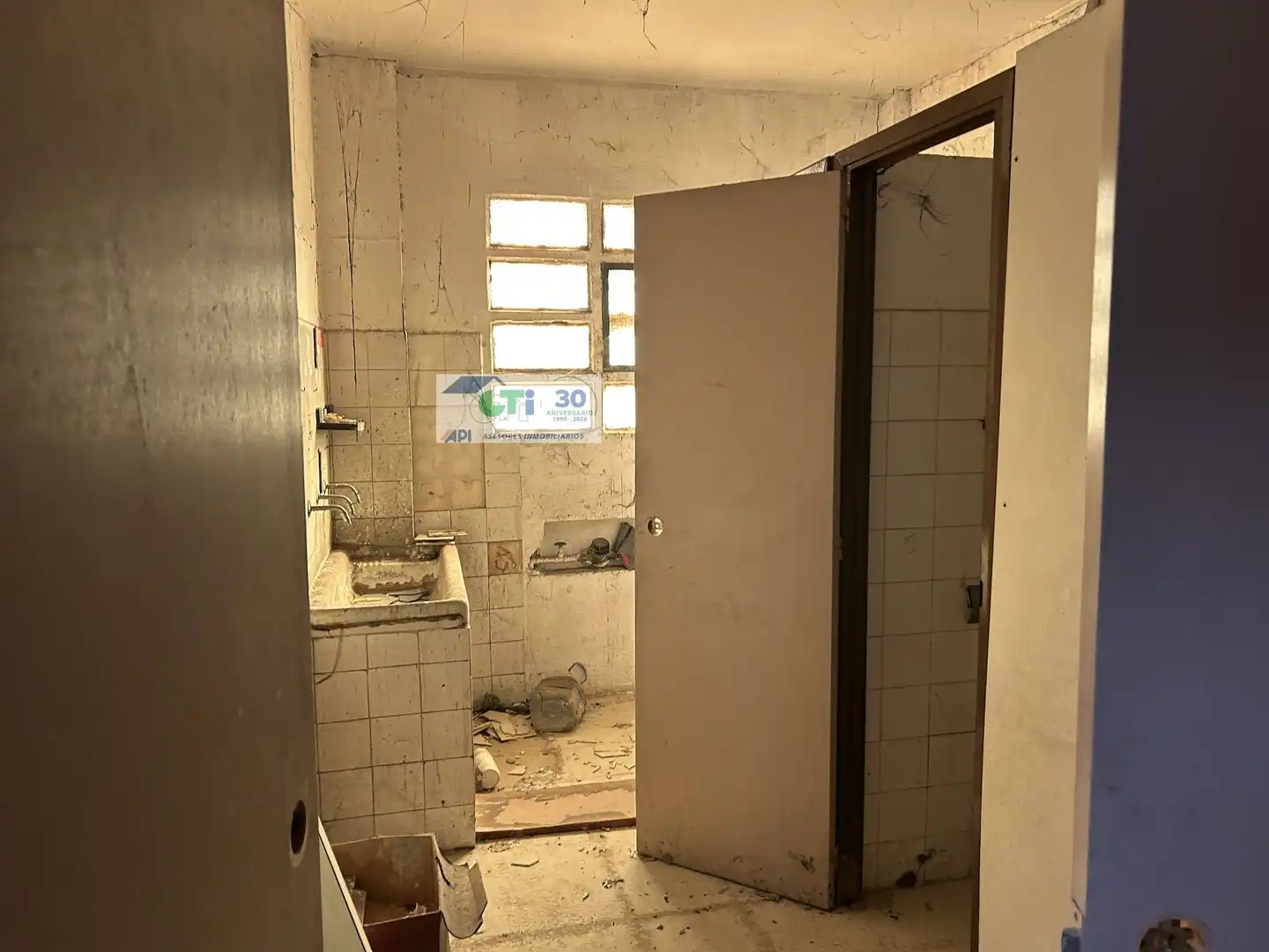 Baño de Nave industrial en venta en Cuarte de Huerva
