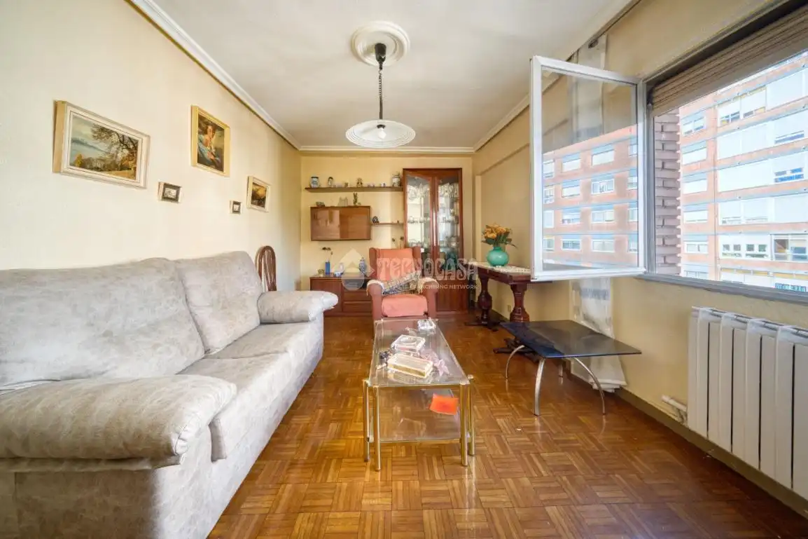 Sala d'estar de Pis en venda en Hospital 