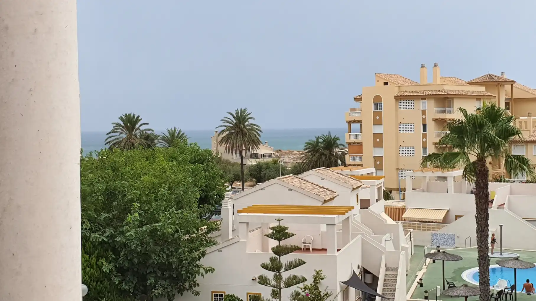 Vista exterior de Apartamento de alquiler en Oliva con Aire acondicionado, Calefacción y Terraza