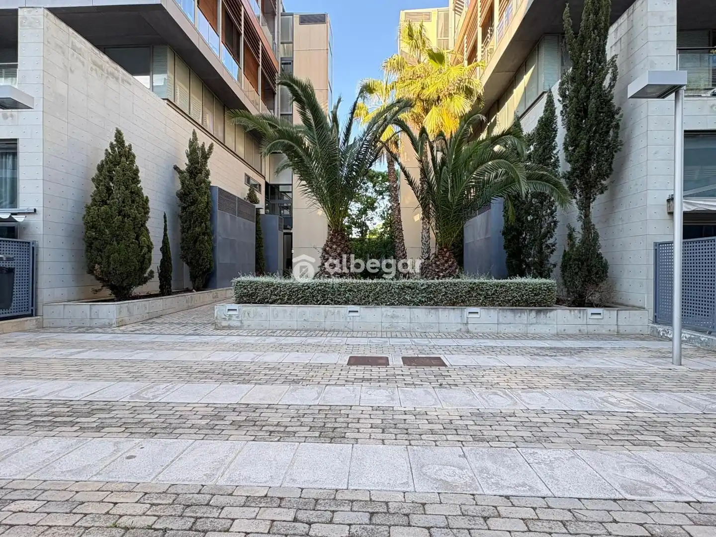 Vista exterior de Pis en venda en Valencia amb Aire condicionat, Terrassa i Piscina