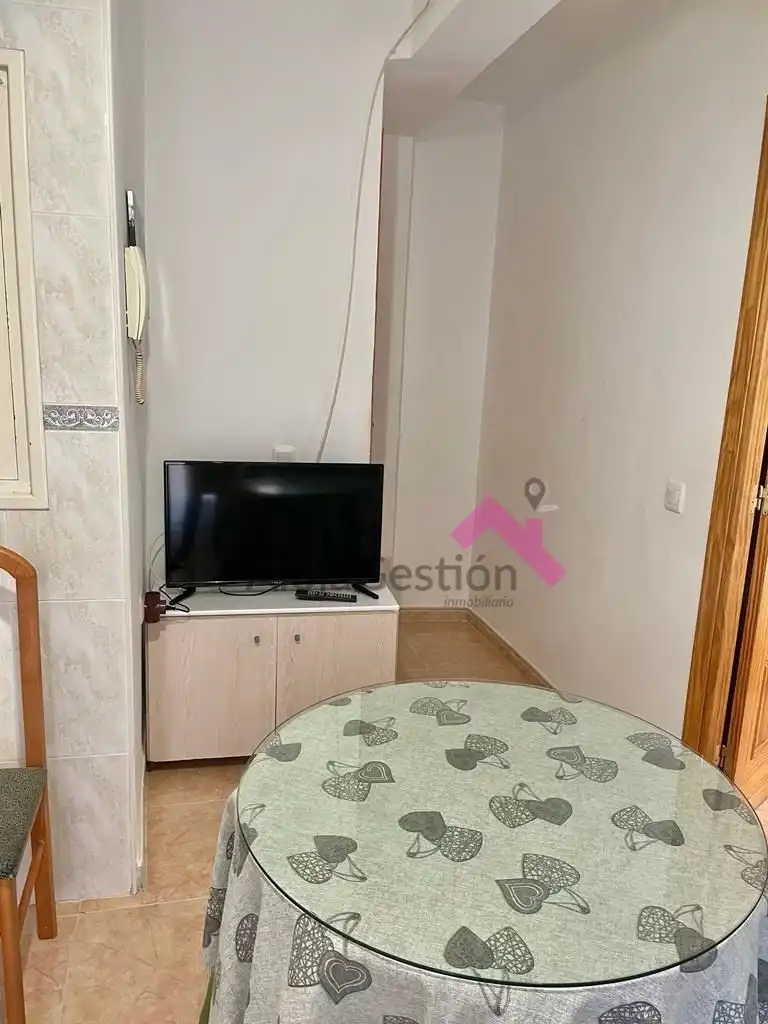 Flat for rent in Calle Rincón de la Magdalena, Centro Ciudad