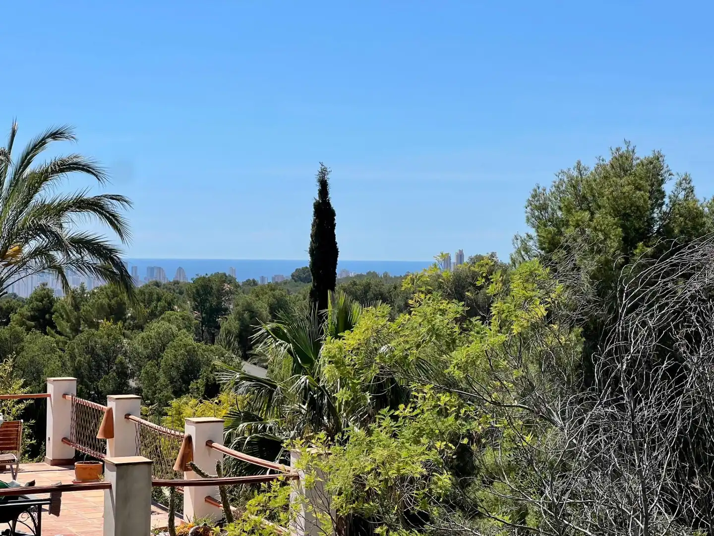 Vista exterior de Casa o chalet en venta en La Nucia con Aire acondicionado, Terraza y Amueblado