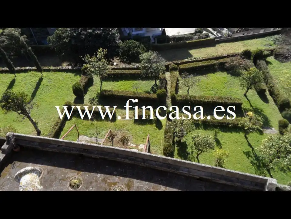 Houses for sale in Vigo   with Private garden, Parquet flooring and Terrace