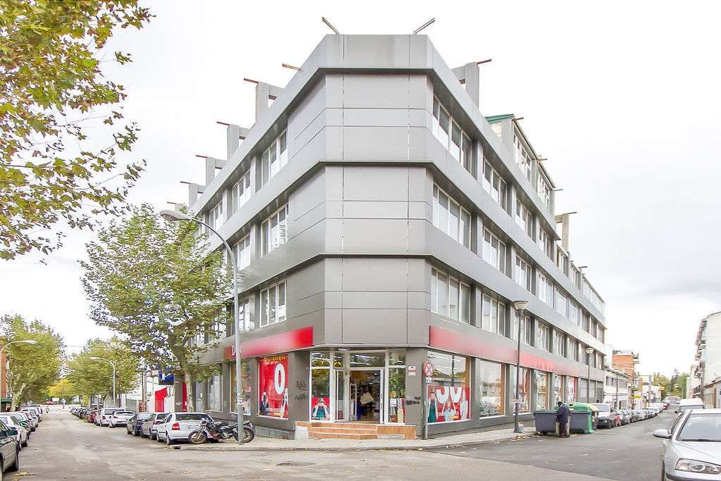 Exterior view of Premises for sale in Pozuelo de Alarcón