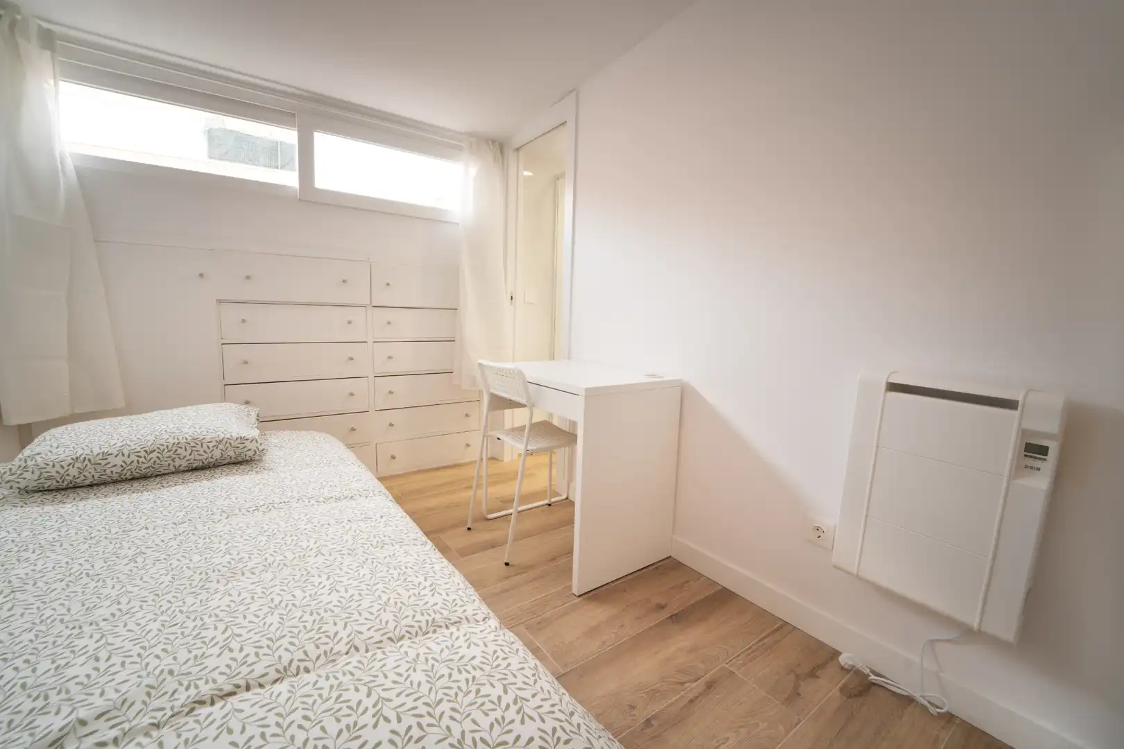 Bedroom of Flat for rent in Madrid  with Heating, Furnished and Oven