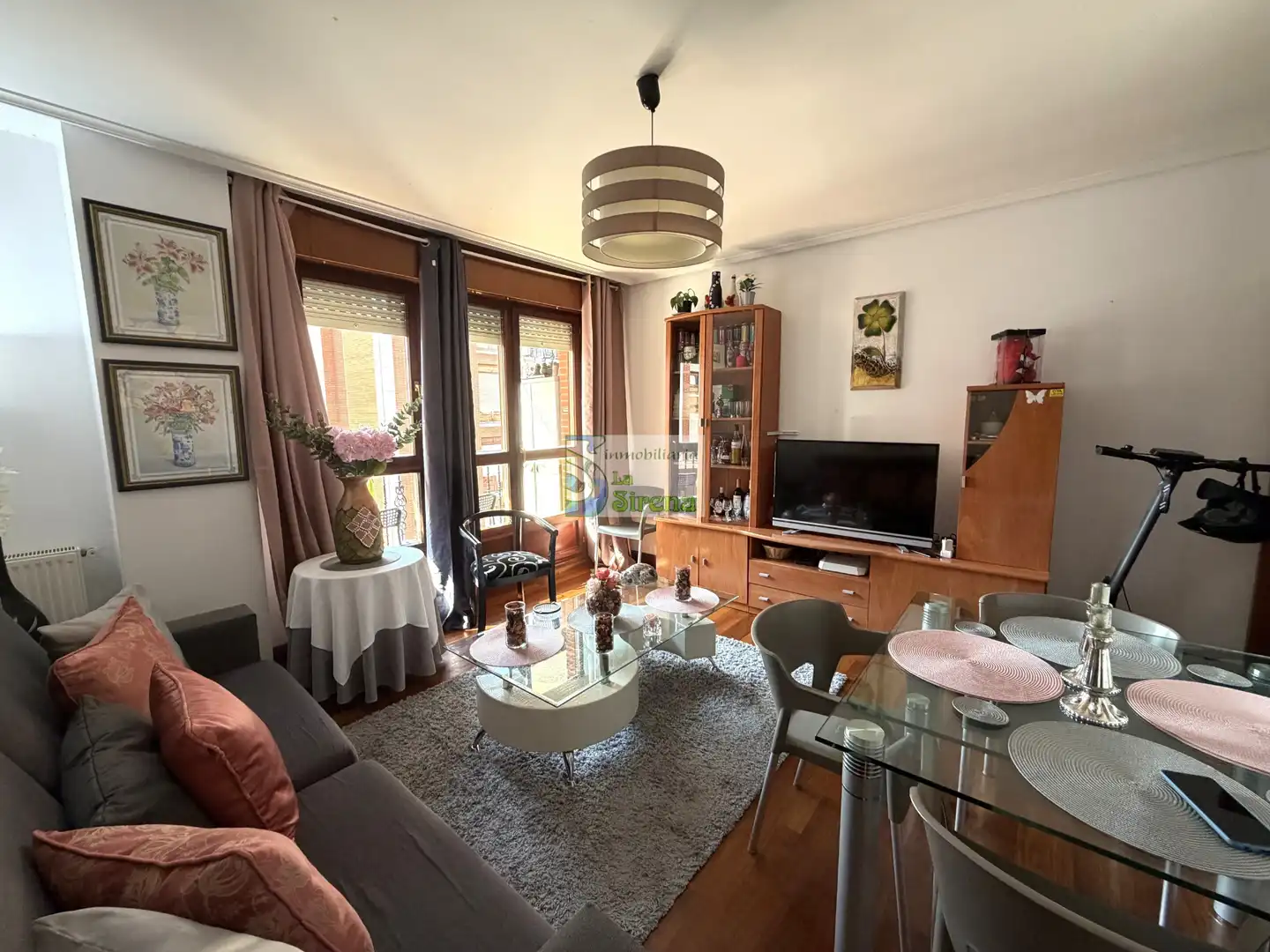 Living room of Flat for sale in Castro-Urdiales  with Heating, Terrace and Furnished