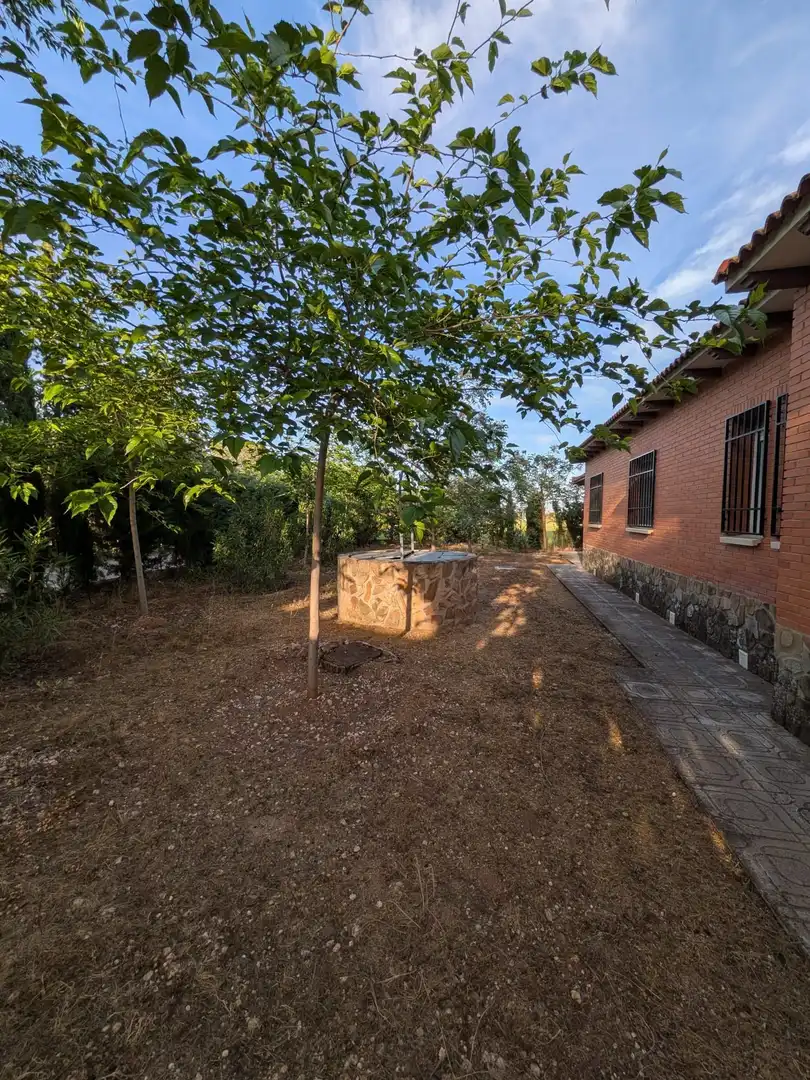 Finca rústica en venta en Miguelturra con Aire acondicionado, Calefacción y Jardín privado