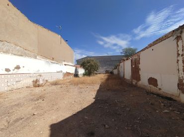 Residential land for sale in Calle Melilla