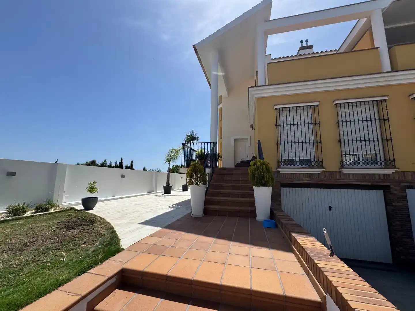 Vista exterior de Casa o chalet en venta en Aljaraque con Aire acondicionado y Piscina