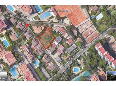 Terreno residencial en venta en Carrer Valencia 4