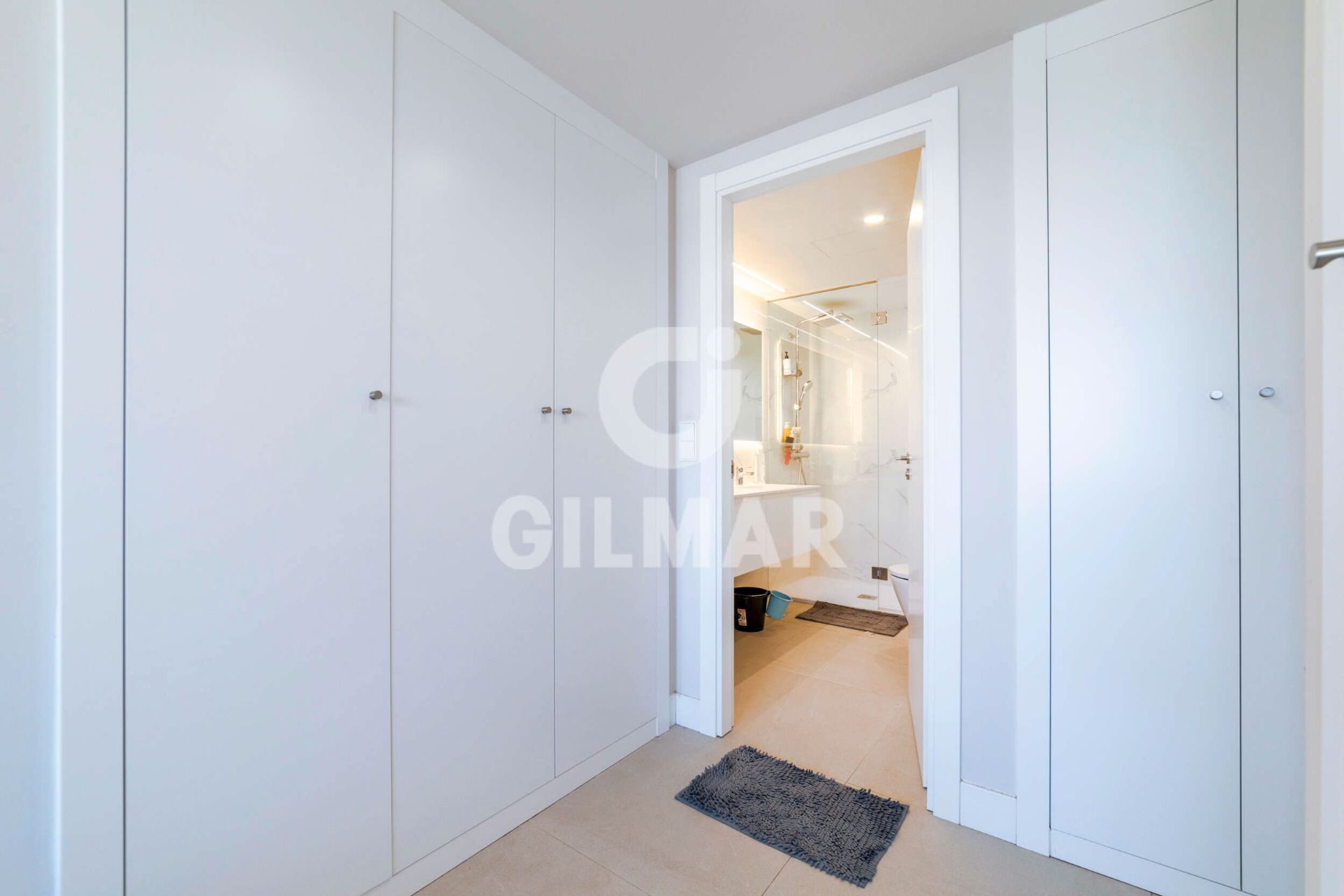 Flat for sale in  Madrid Capital  with Air Conditioner, Terrace and Storage room