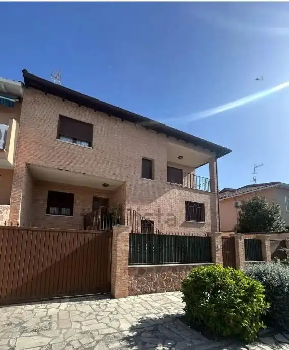 Casa bifamiliare in vendita a Colmenar de Oreja, imagen 4