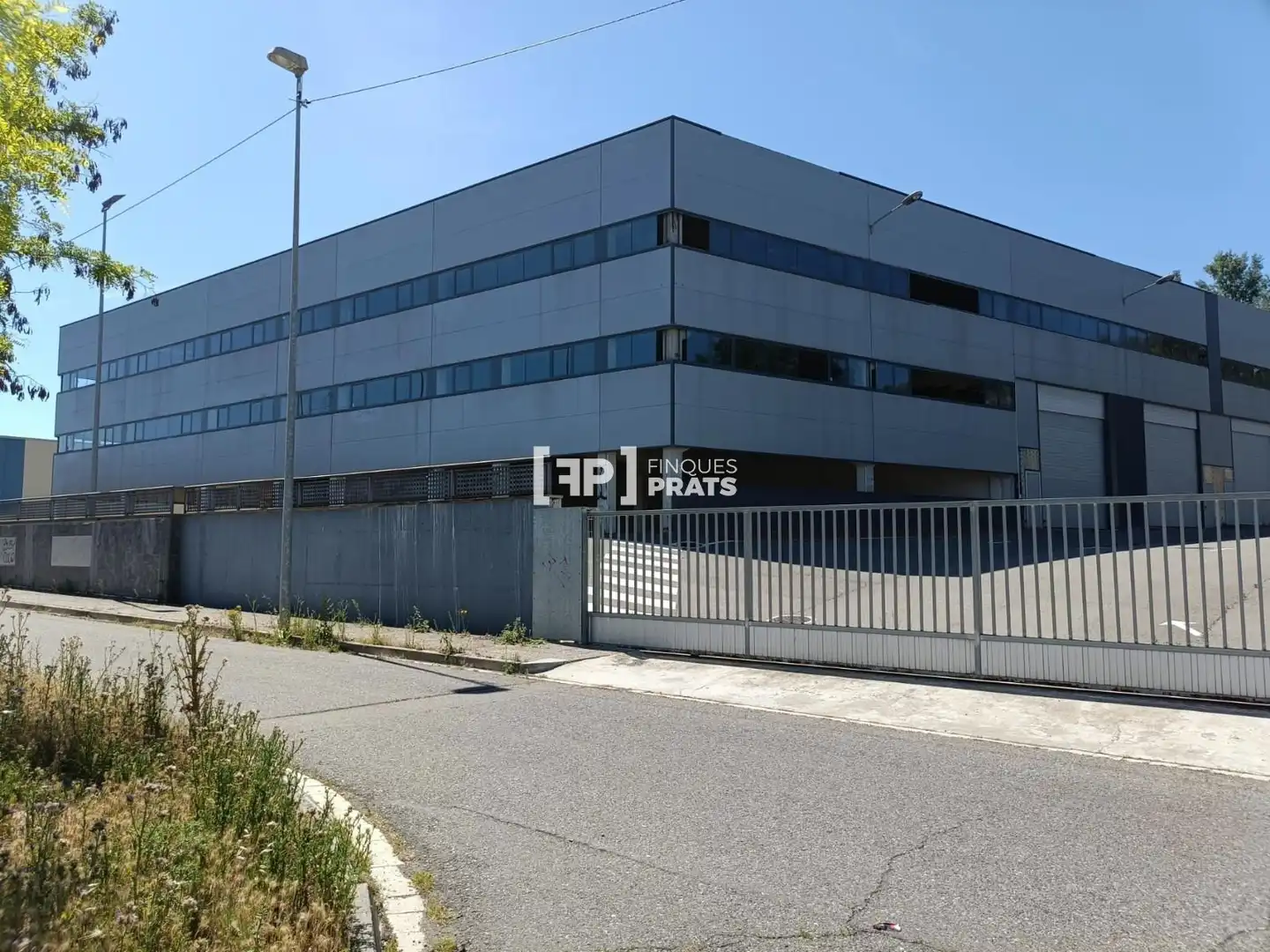 Nau industrial en venda a Les canals