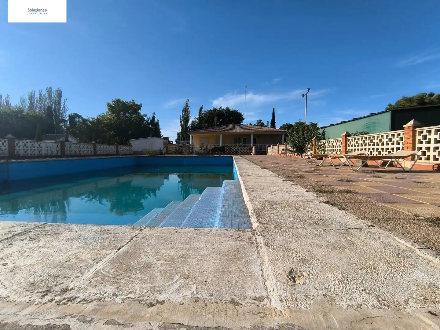 Piscina de Casa o xalet en venda en Albacete amb Aire condicionat, Calefacció i Jardí privat