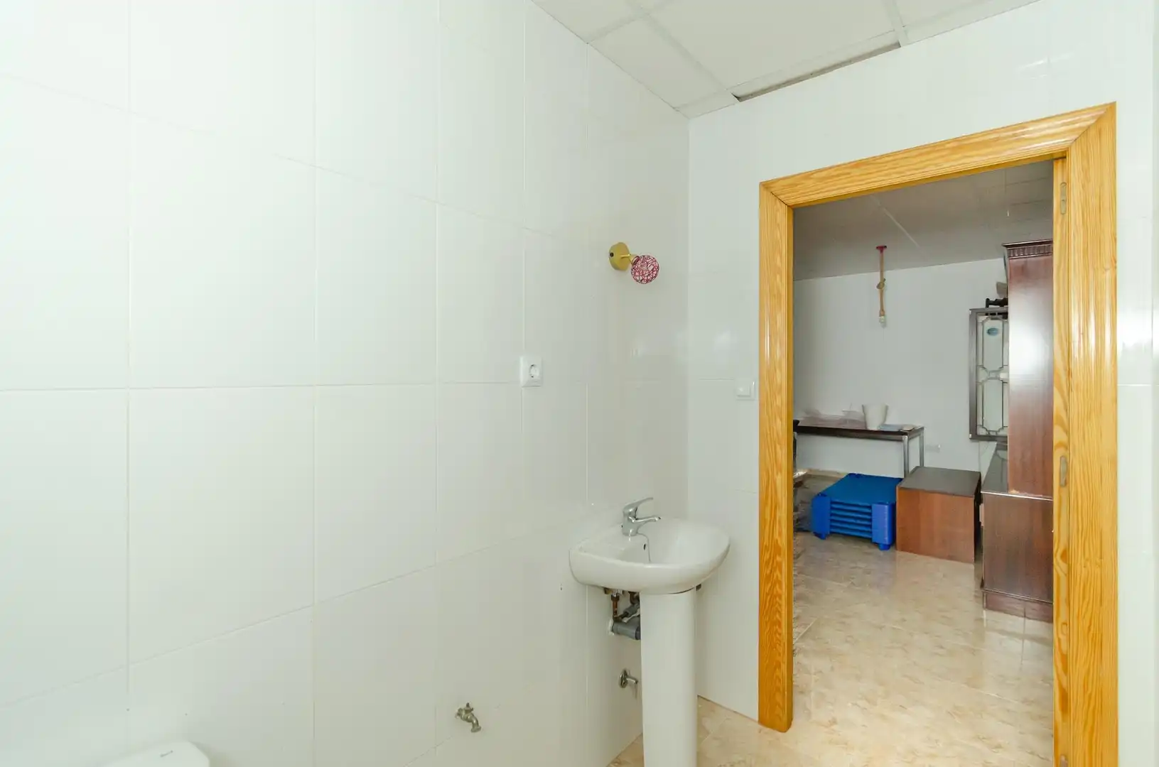 Bathroom of Commercial properties for sale in Cartagena