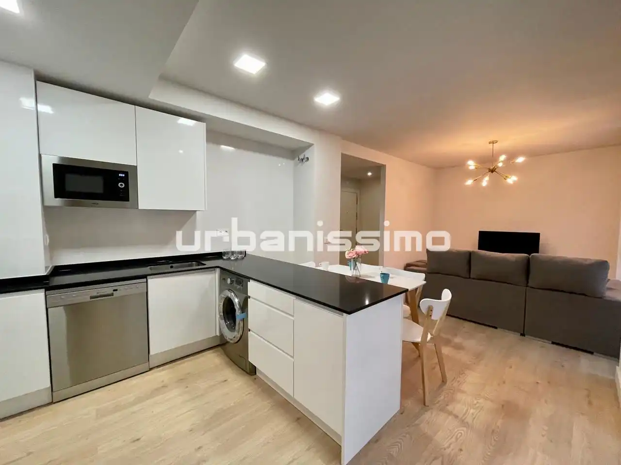 Vista exterior de Apartament de lloguer en Madrid amb Aire condicionat, Calefacció i Moblat