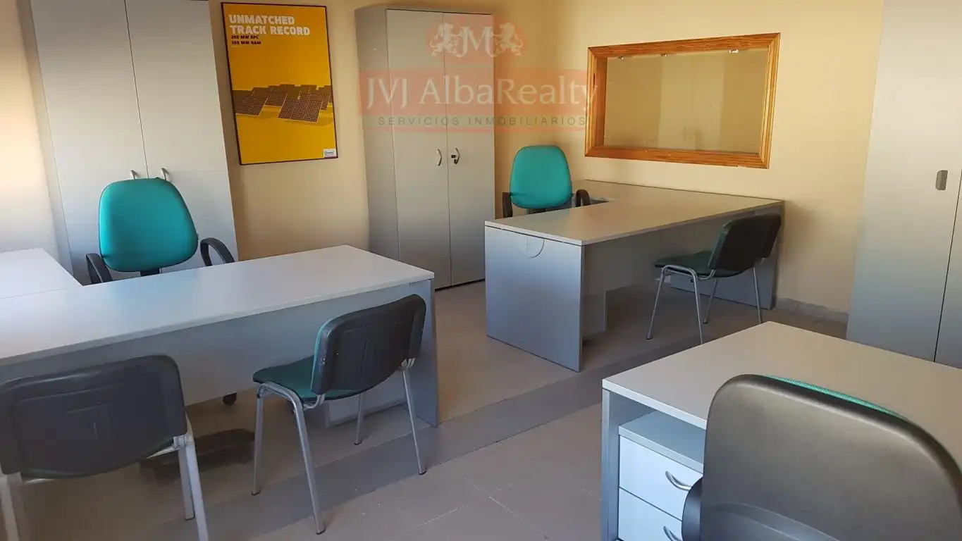 Büro zur Miete in Albacete mit Klimaanlage und Möbliert