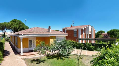 Foto 2 de Casa o xalet en venda a Avenida de las Navas, 130, Aldeamayor de San Martín, Valladolid
