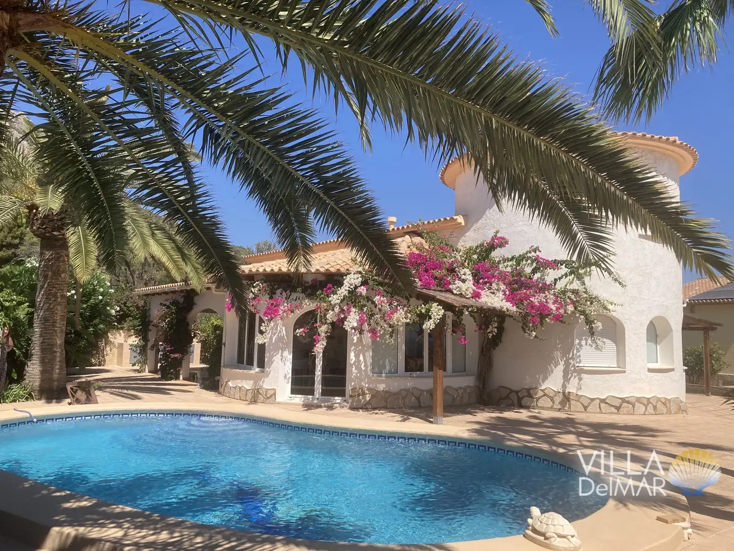 Haus mit Pool zum Verkauf in Benicolada - Las Adelfas