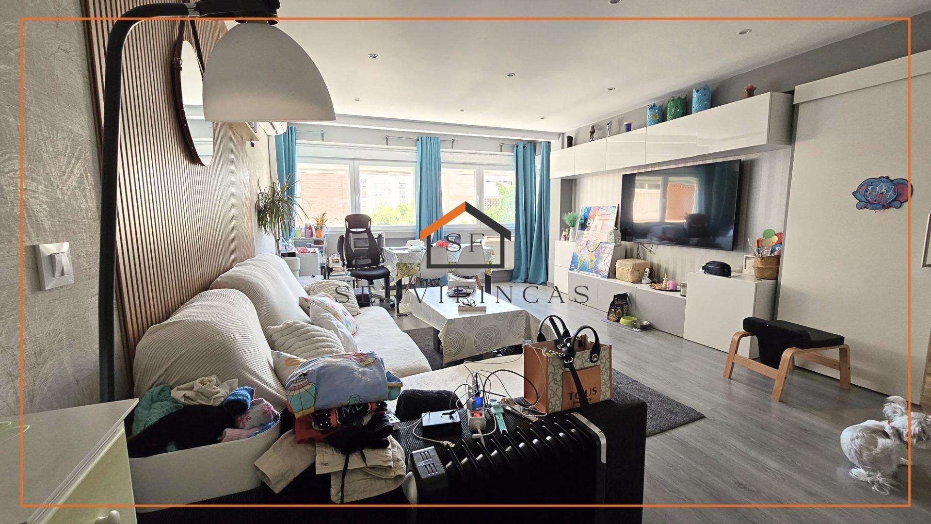 Living room of Duplex for sale in  Madrid Capital  with Air Conditioner, Heating and Storage room